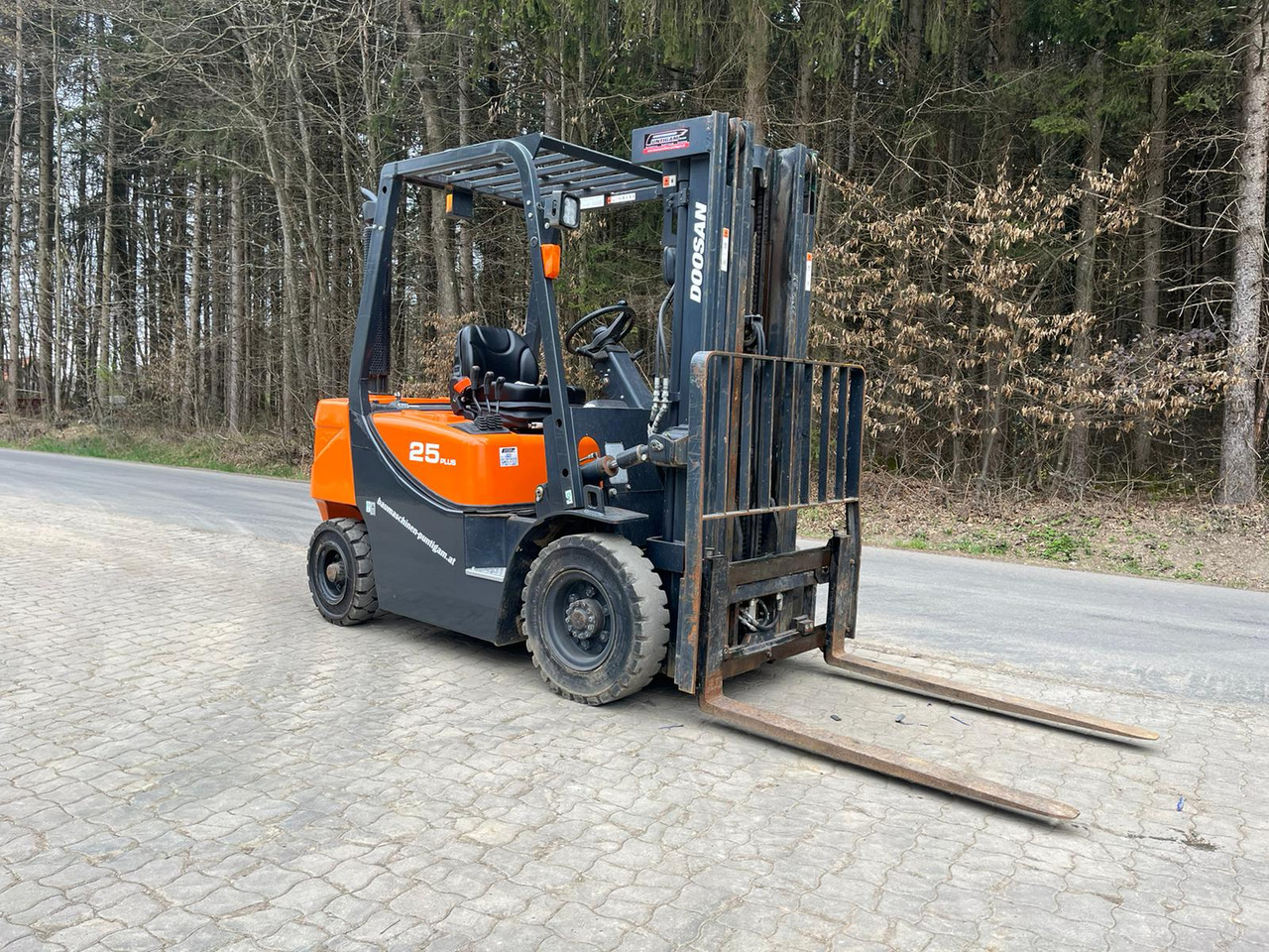 Doosan D 25 GP - Diesel forklift: picture 4 Doosan D 25 GP - Diesel forklift: picture 4