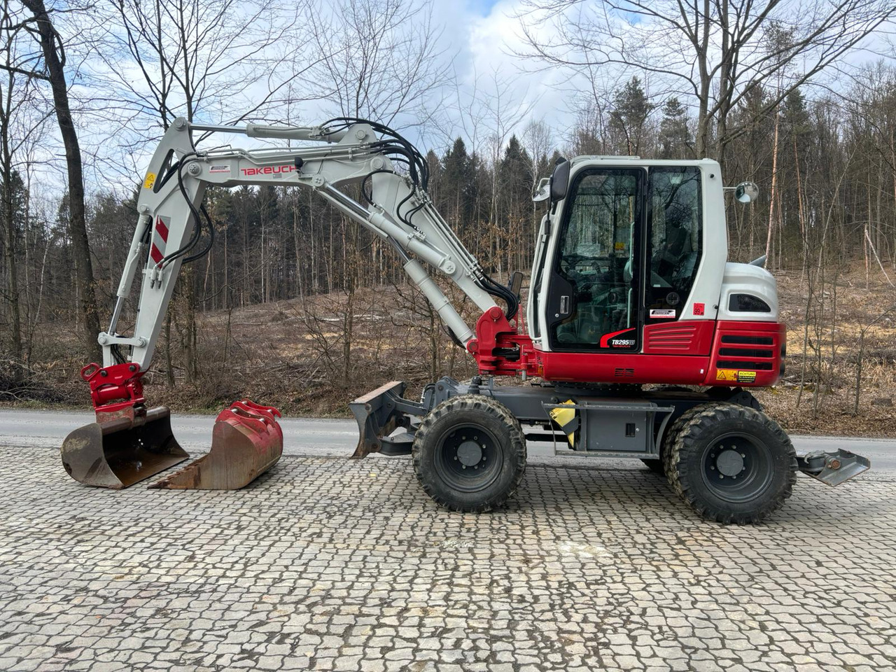 TAKEUCHI TB 295 W - Wheel excavator: picture 1 TAKEUCHI TB 295 W - Wheel excavator: picture 1