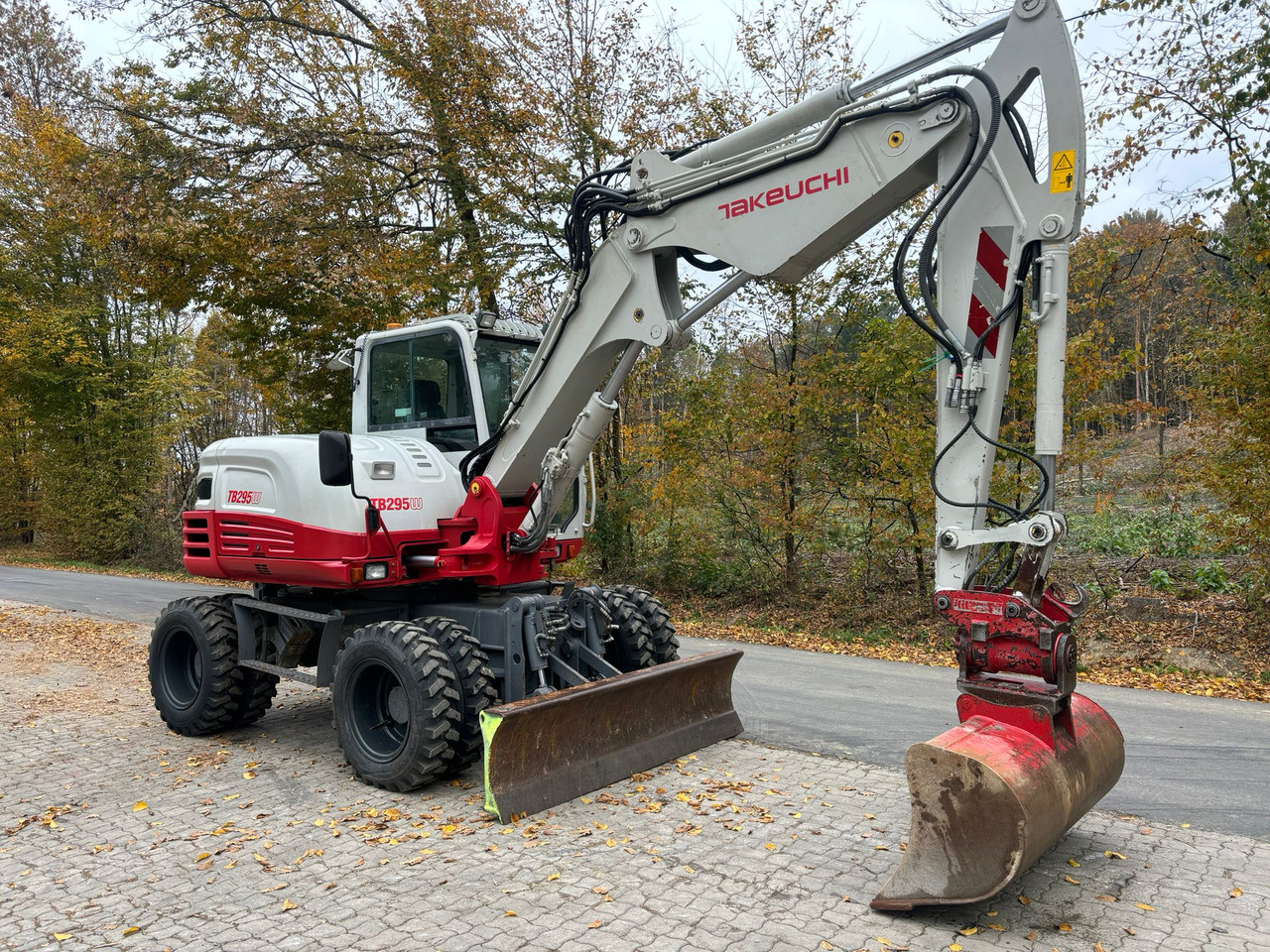 TAKEUCHI TB 295 W - Wheel excavator: picture 4 TAKEUCHI TB 295 W - Wheel excavator: picture 4