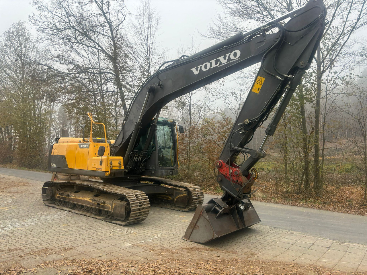 Volvo EC 220 DL - Crawler excavator: picture 4 Volvo EC 220 DL - Crawler excavator: picture 4