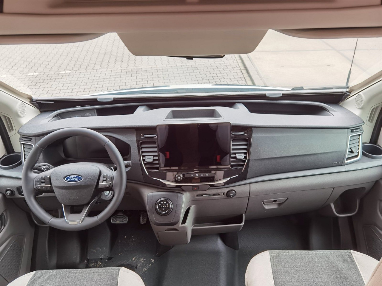 Semi-integrated motorhome Chausson 627 TITANIUM / -2026- / 165PS-8G. / EINZELBETTEN: picture 13