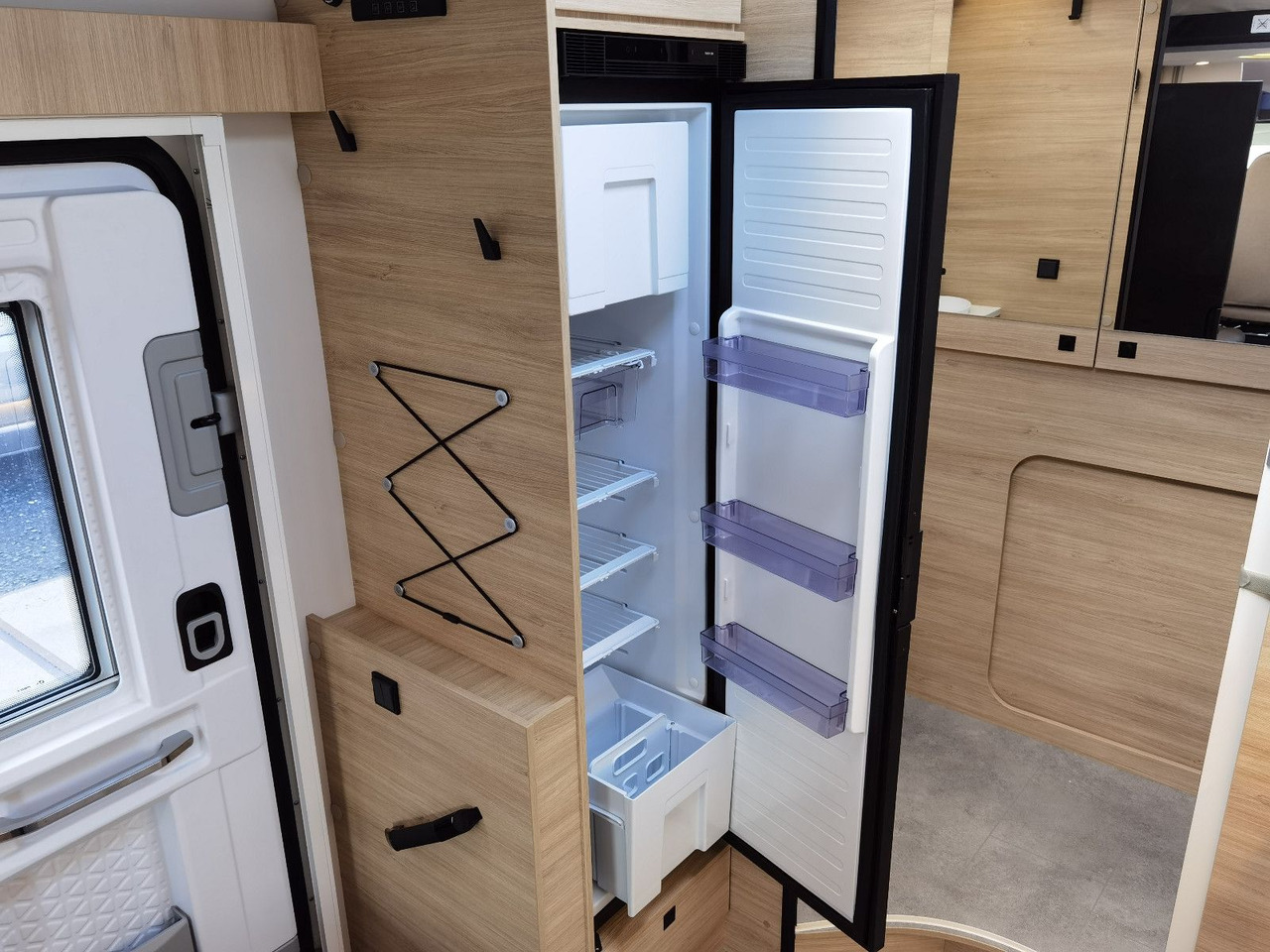 Semi-integrated motorhome Chausson 640 ULTIMATE / -2026- / XX-HUBBETT / DRIVE-PAKET: picture 18 Semi-integrated motorhome Chausson 640 ULTIMATE / -2026- / XX-HUBBETT / DRIVE-PAKET: picture 18