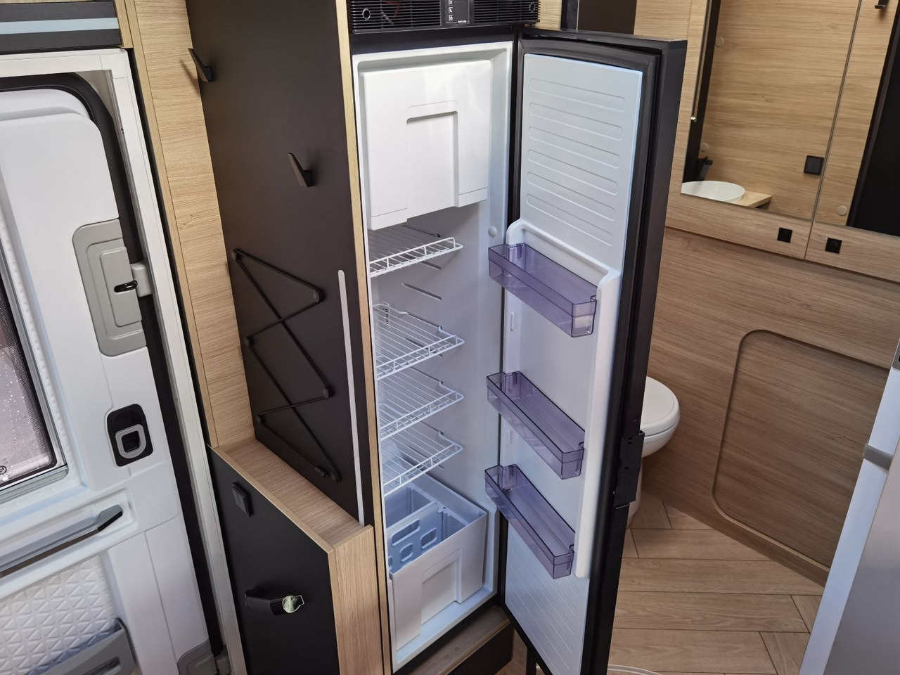 Semi-integrated motorhome Chausson 650 TITANIUM / - 2026 - / 165PS - 8G. / HUBBETT: picture 18 Semi-integrated motorhome Chausson 650 TITANIUM / - 2026 - / 165PS - 8G. / HUBBETT: picture 18