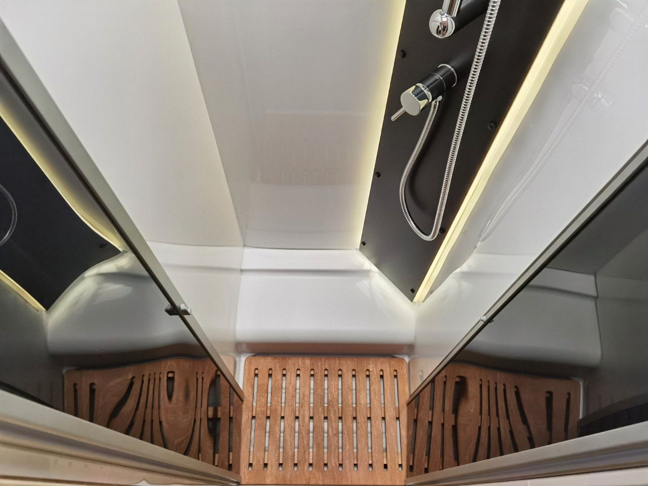 Leasing of  Chausson 724 ETAPE - LINE / 140PS /ZUBHÖR & CONNECT-PAKET Chausson 724 ETAPE - LINE / 140PS /ZUBHÖR & CONNECT-PAKET: picture 22