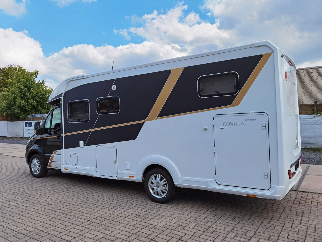 Eura Mobil CONTURA 766 EB /LUMINARY PAKET / EINZELBETTEN - Semi-integrated motorhome: picture 5 Eura Mobil CONTURA 766 EB /LUMINARY PAKET / EINZELBETTEN - Semi-integrated motorhome: picture 5
