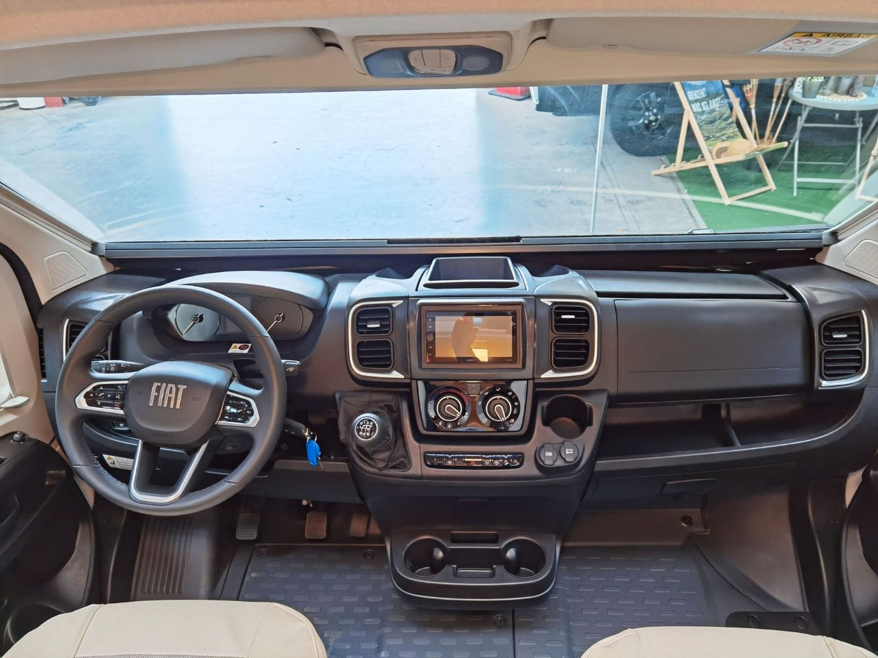 Semi-integrated motorhome Eura Mobil PROFILA T 660 EB / -2025-/ 140PS / MONDIAL-PAKET: picture 12