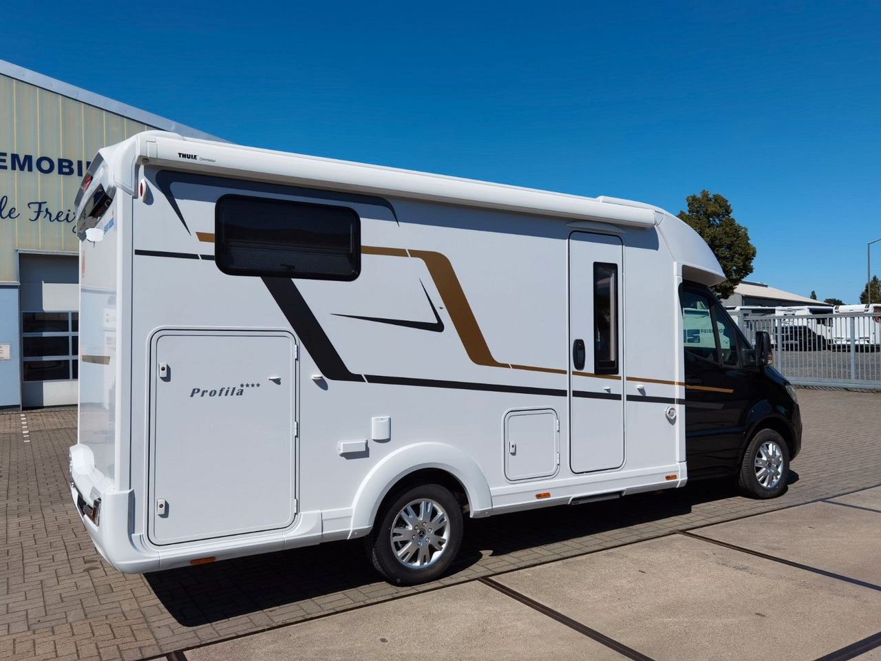 Eura Mobil PROFILA T 696 EB /-2025-/ S-PAKET / EINZELBETTEN - Semi-integrated motorhome: picture 4 Eura Mobil PROFILA T 696 EB /-2025-/ S-PAKET / EINZELBETTEN - Semi-integrated motorhome: picture 4