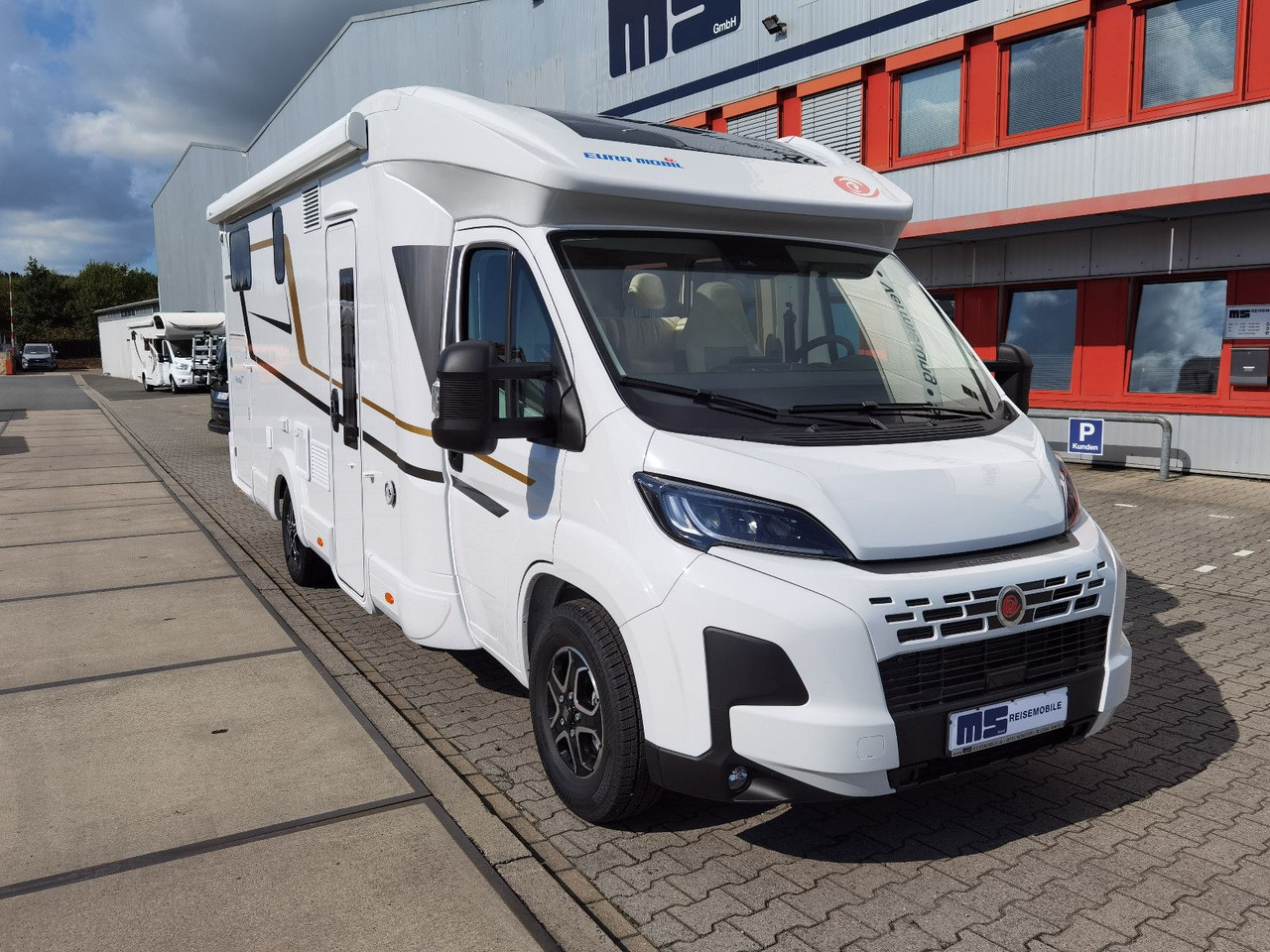 Semi-integrated motorhome Eura Mobil PROFILA T 720 EB /-2026-/ EINZELBETTEN & RAUMBAD: picture 8
