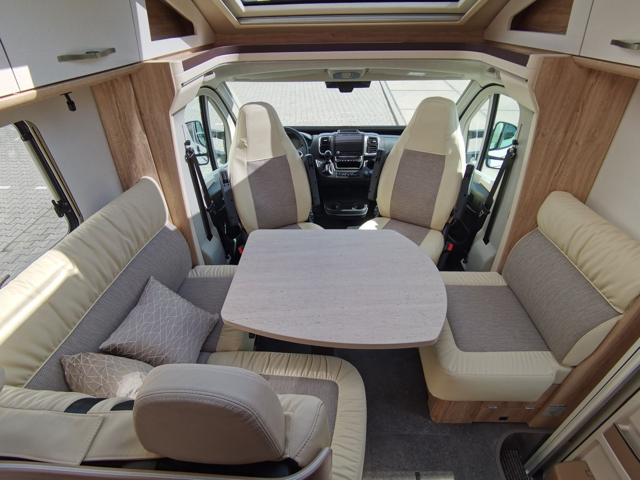 Semi-integrated motorhome Eura Mobil PROFILA T 720 EB /-2026-/ EINZELBETTEN & RAUMBAD: picture 14