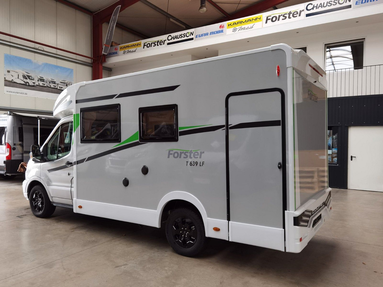 Forster T 639 LF /-2026- / 165 PS-8G / HUBBETT & RAUMBAD - Semi-integrated motorhome: picture 5 Forster T 639 LF /-2026- / 165 PS-8G / HUBBETT & RAUMBAD - Semi-integrated motorhome: picture 5