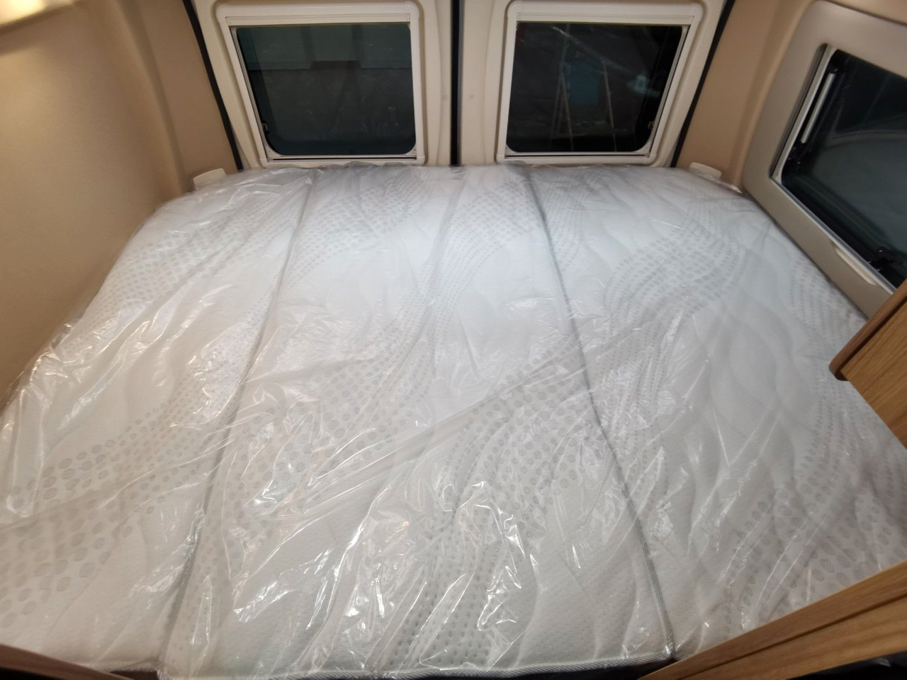 Leasing of  Karmann DEXTER 580 /- 2026 -/ SKY-ROOF & MULTIMEDIA Karmann DEXTER 580 /- 2026 -/ SKY-ROOF & MULTIMEDIA: picture 18