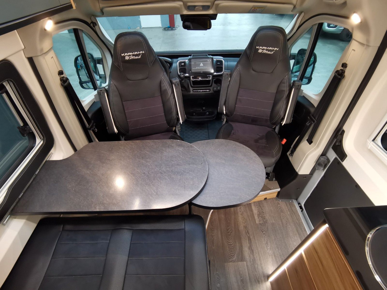 Leasing of  Karmann DEXTER 580 /- 2026 -/ SKY-ROOF & MULTIMEDIA Karmann DEXTER 580 /- 2026 -/ SKY-ROOF & MULTIMEDIA: picture 13