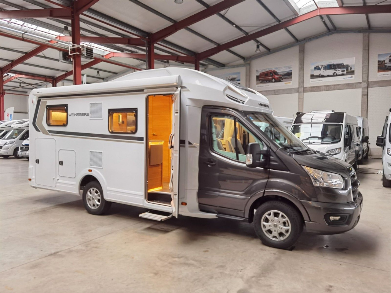 Semi-integrated motorhome Weinsberg CARASUITE 650 MEG/155-DSG/EINZELBETTEN & HUBBETT: picture 7