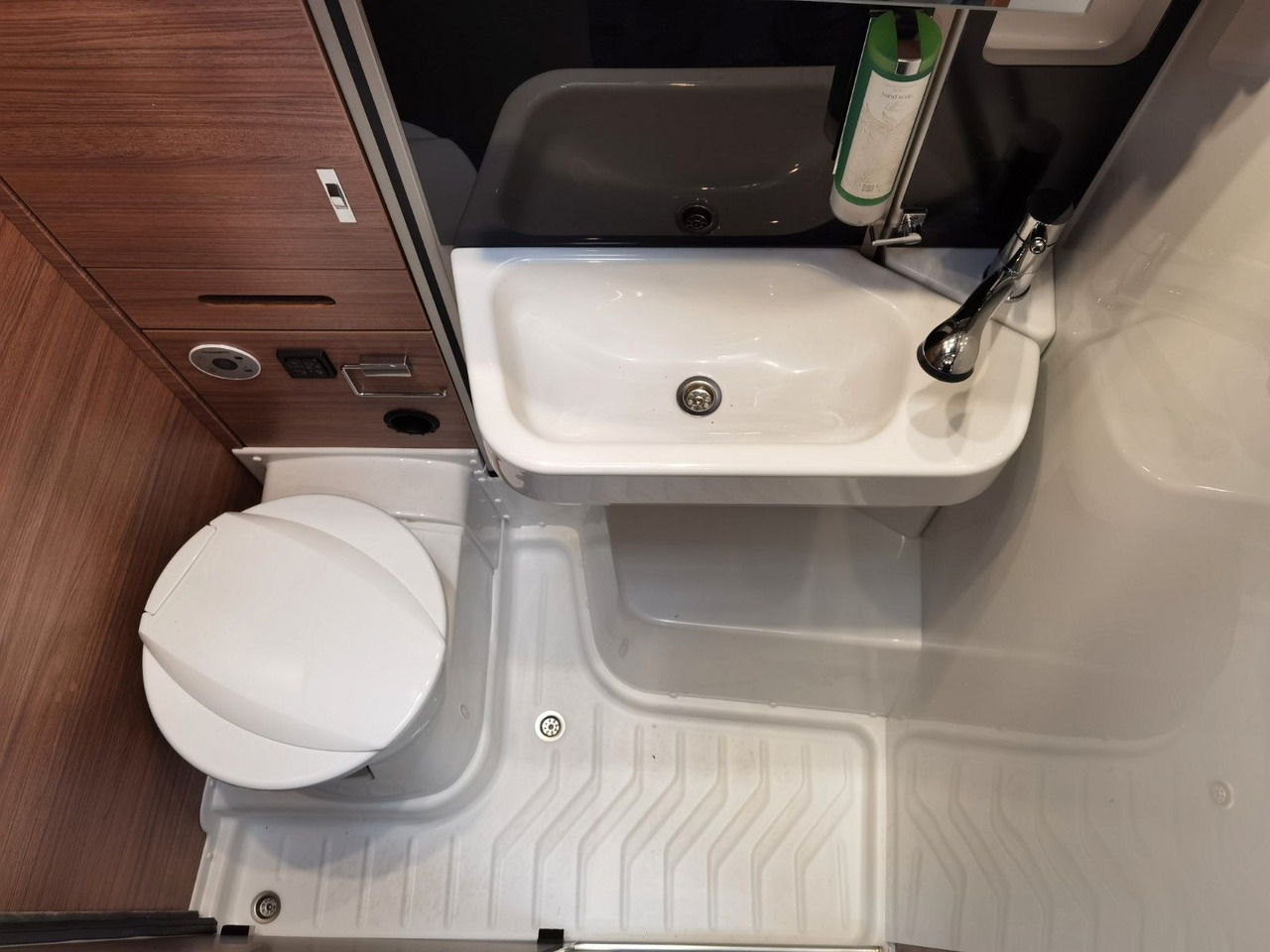 Semi-integrated motorhome Weinsberg X-CURSION CUV 500 LT PEPPER EDITION / 150PS-DSG: picture 23