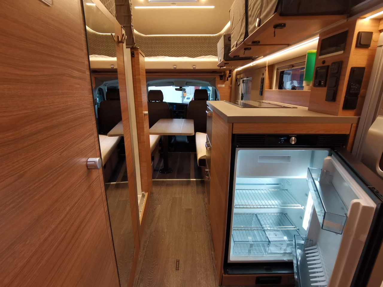 Semi-integrated motorhome Weinsberg X-CURSION CUV 500 LT PEPPER EDITION / 150PS-DSG: picture 21