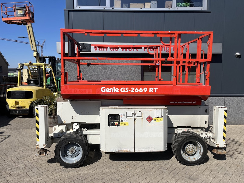 Genie GS 2669 RT  Hoogwerker / arbeitsbuhne - Scissor lift: picture 1 Genie GS 2669 RT  Hoogwerker / arbeitsbuhne - Scissor lift: picture 1
