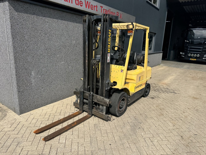 Hyster H2.50XM Triplo 470 Freelift / Sideshift LPG 1995 - LPG forklift: picture 3 Hyster H2.50XM Triplo 470 Freelift / Sideshift LPG 1995 - LPG forklift: picture 3
