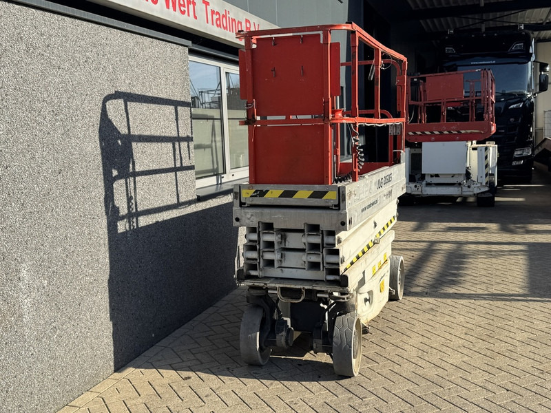JLG 2030ES Schaarhoogwerker / Scissor lift 8Meter Werkhoogte 2014 Elektrisch - Scissor lift: picture 4 JLG 2030ES Schaarhoogwerker / Scissor lift 8Meter Werkhoogte 2014 Elektrisch - Scissor lift: picture 4