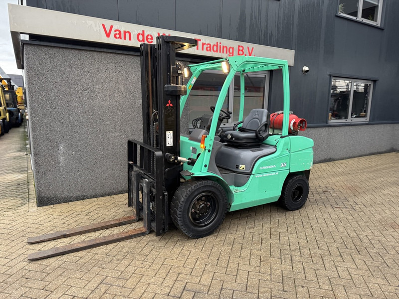 Mitsubishi FG35N Triplo 475 Freelift / Sideshift LPG 2010 - LPG forklift: picture 2 Mitsubishi FG35N Triplo 475 Freelift / Sideshift LPG 2010 - LPG forklift: picture 2