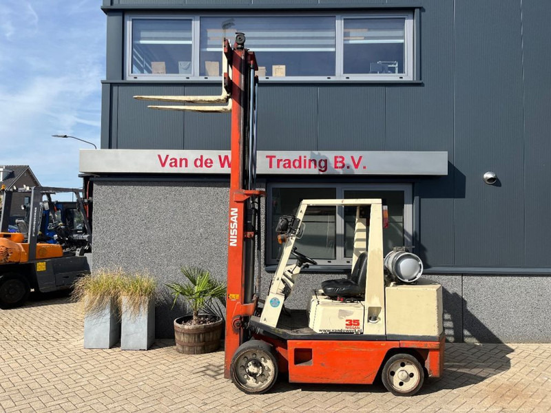 Nissan FG35U heftruck dulpo310 freelift 3e functie LPG COMPACT - LPG forklift: picture 2 Nissan FG35U heftruck dulpo310 freelift 3e functie LPG COMPACT - LPG forklift: picture 2