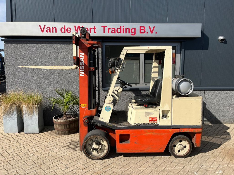 Nissan FG35U heftruck dulpo310 freelift 3e functie LPG COMPACT - LPG forklift: picture 3 Nissan FG35U heftruck dulpo310 freelift 3e functie LPG COMPACT - LPG forklift: picture 3