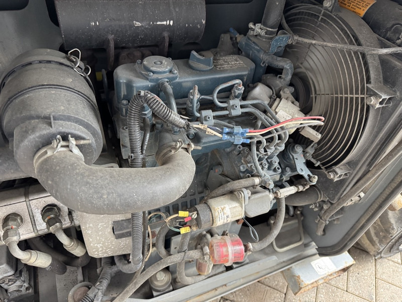 Scissor lift Skyjack SJ 6826RT Schaarhoogwerker / Scissor / Arbeitsbuhne 2015 4X4 Kubota Diesel 10M Werkhoogte: picture 12 Scissor lift Skyjack SJ 6826RT Schaarhoogwerker / Scissor / Arbeitsbuhne 2015 4X4 Kubota Diesel 10M Werkhoogte: picture 12