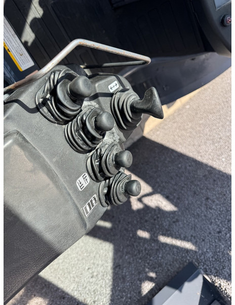 LPG forklift Toyota 02-8FGF30: picture 13