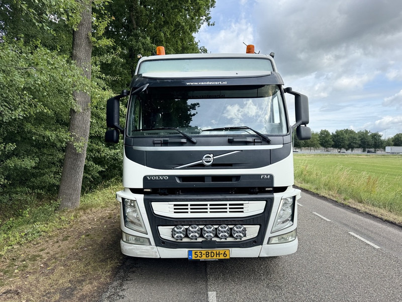 Volvo FM 420 6X2 Machine Transporter / Oprij Vrachtwagen 2013 / EURO 6 / 550DKM / APK 7-26 / Steering Wheel - Autotransporter truck: picture 3 Volvo FM 420 6X2 Machine Transporter / Oprij Vrachtwagen 2013 / EURO 6 / 550DKM / APK 7-26 / Steering Wheel - Autotransporter truck: picture 3
