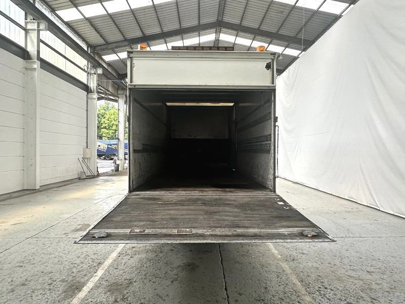 MAN LE 10.180 MANUAL GEAR - Box truck: picture 2 MAN LE 10.180 MANUAL GEAR - Box truck: picture 2