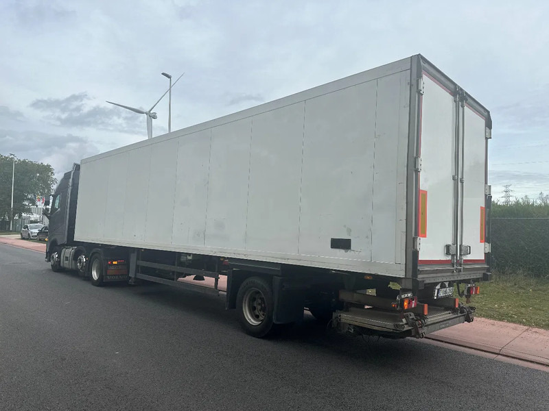 Schmitz Cargobull J2 / 3 CITYTRAILOR / MULTITEMPERATUUR / 3 STUKS -PIECES -STUCK - Refrigerator semi-trailer: picture 3 Schmitz Cargobull J2 / 3 CITYTRAILOR / MULTITEMPERATUUR / 3 STUKS -PIECES -STUCK - Refrigerator semi-trailer: picture 3