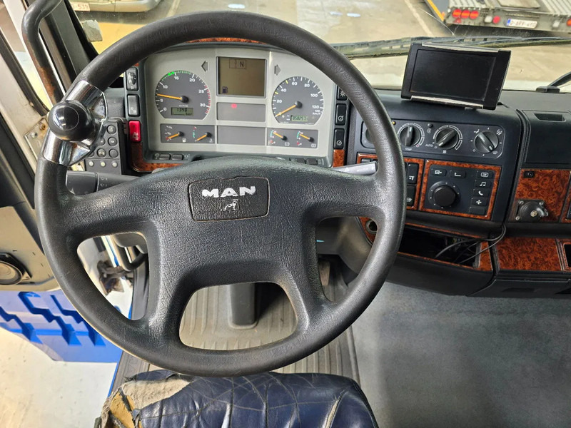 Cab chassis truck TGA 26.510 RETARDER / PTO / AIRCO: picture 10