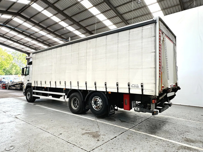 Volvo FM 330 / Essieu relevable et directionnel / Steerable lift axle / Lift as en stuuras - Curtainsider truck: picture 3 Volvo FM 330 / Essieu relevable et directionnel / Steerable lift axle / Lift as en stuuras - Curtainsider truck: picture 3
