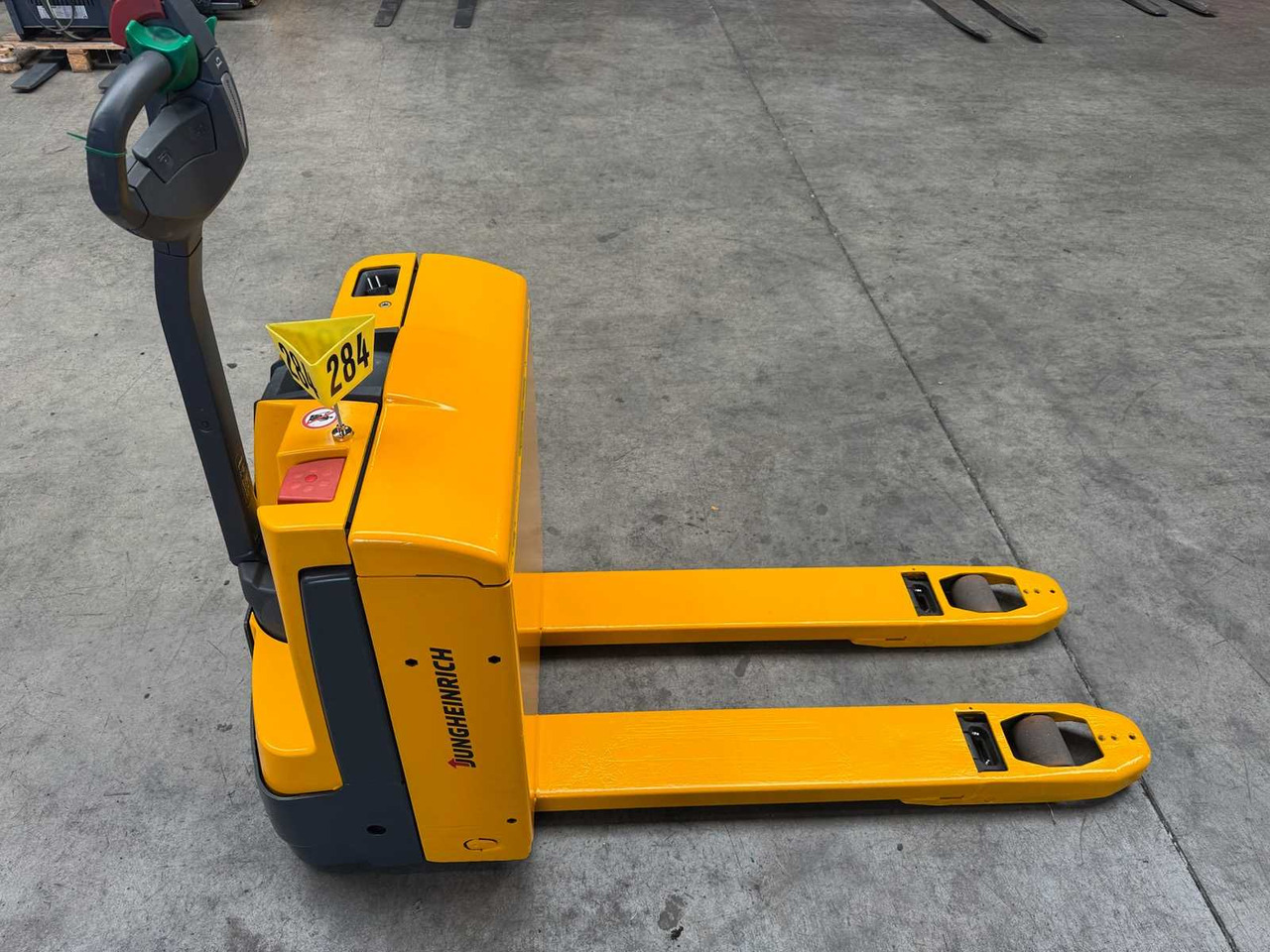 10/2024 SERVICE+UVV 10/2026 JUNGHEINRICH EJE116 1,600KG PALLET TRUCK ANT 2,198 HOURS - Forklift: picture 1 10/2024 SERVICE+UVV 10/2026 JUNGHEINRICH EJE116 1,600KG PALLET TRUCK ANT 2,198 HOURS - Forklift: picture 1