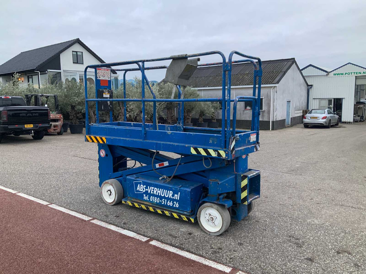 1999 UPRIGHT SL20 AERIAL PLATFORM - Aerial platform: picture 5 1999 UPRIGHT SL20 AERIAL PLATFORM - Aerial platform: picture 5