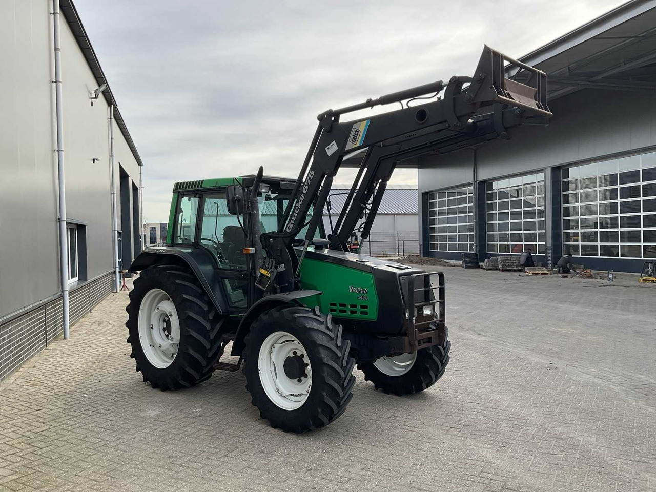 1999 VALTRA 6400 ALL-WHEEL DRIVE AGRICULTURAL TRACTOR - Farm tractor: picture 5 1999 VALTRA 6400 ALL-WHEEL DRIVE AGRICULTURAL TRACTOR - Farm tractor: picture 5