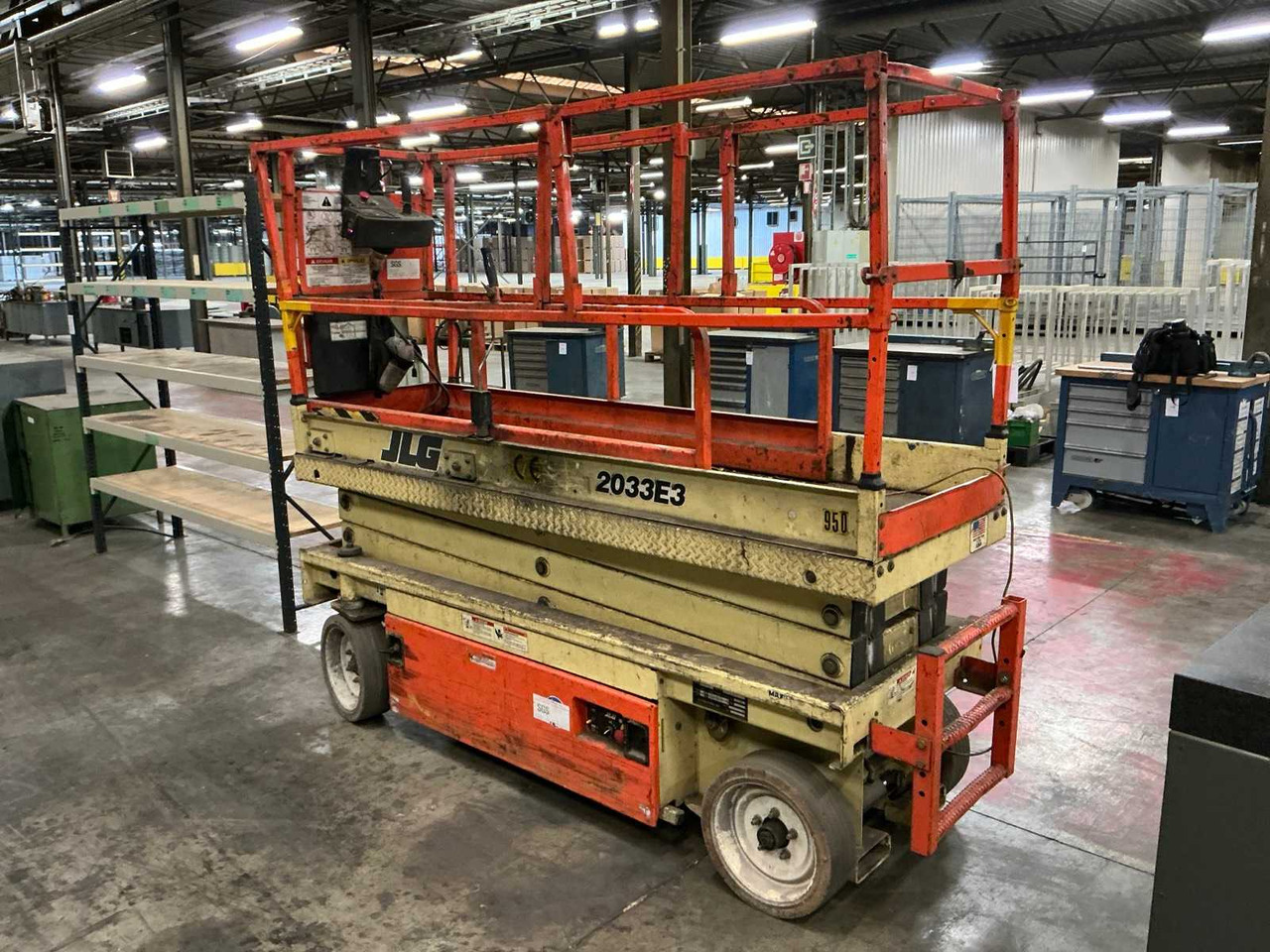 2001 JLG 2033E3 AERIAL PLATFORM - Aerial platform: picture 4 2001 JLG 2033E3 AERIAL PLATFORM - Aerial platform: picture 4