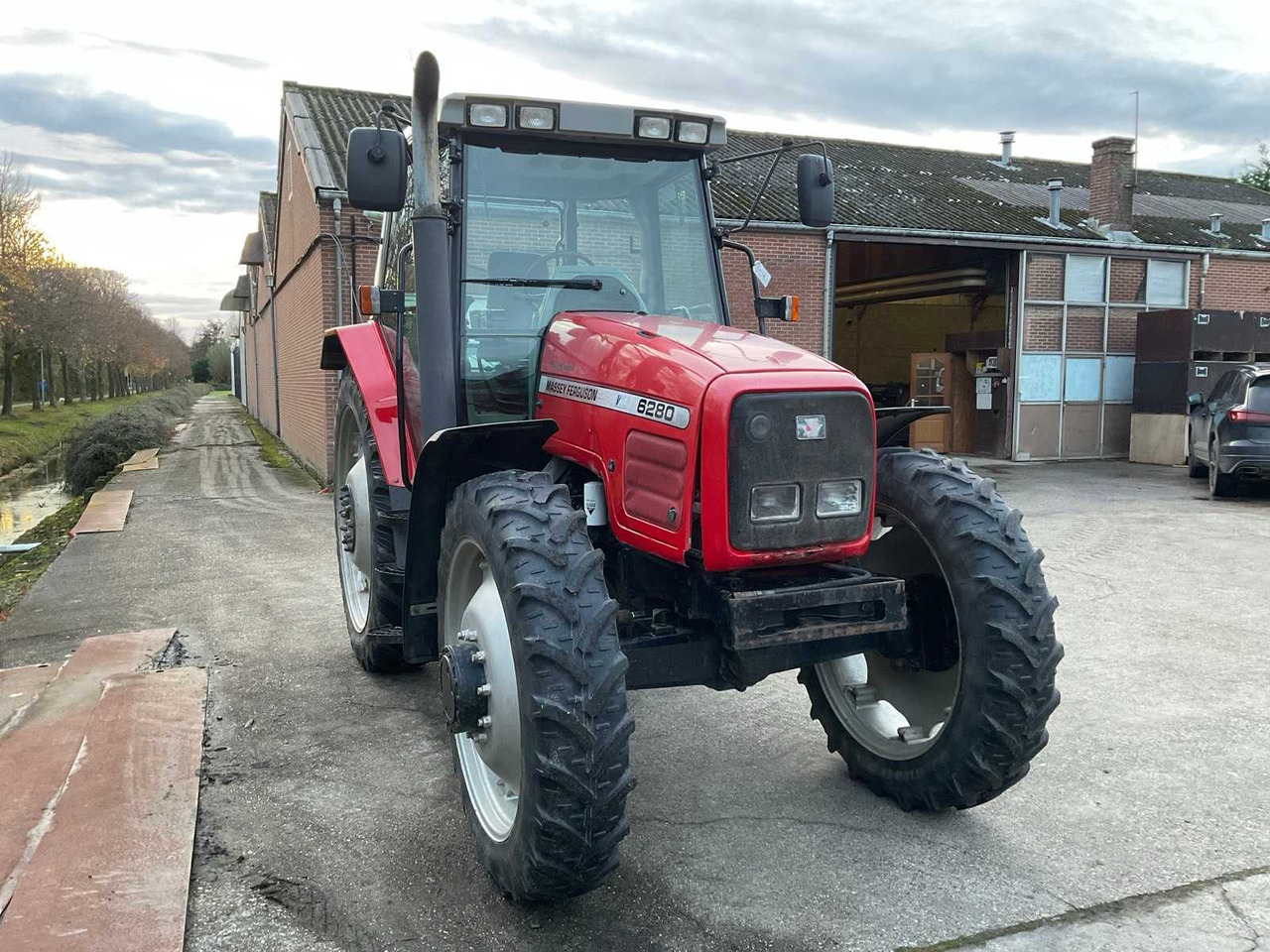 2002 MASSEY FERGUSON 6280 ALL-WHEEL DRIVE FARM TRACTOR - Farm tractor: picture 4 2002 MASSEY FERGUSON 6280 ALL-WHEEL DRIVE FARM TRACTOR - Farm tractor: picture 4