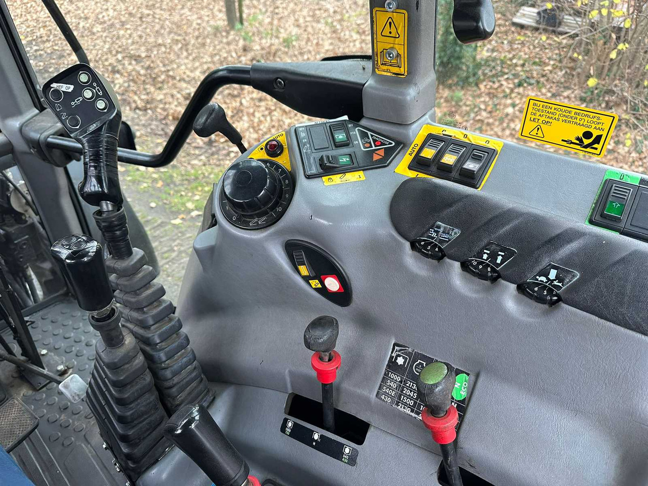 Farm tractor 2003 CASE CS94 FOUR WHEEL DRIVE FARM TRACTOR: picture 12