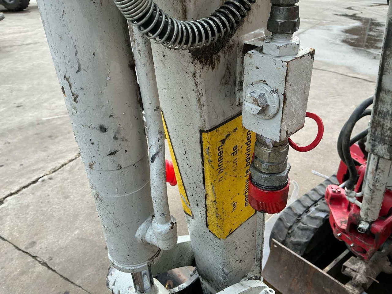 Mini excavator 2005 TAKEUCHI TB108 MINI EXCAVATOR: picture 16 Mini excavator 2005 TAKEUCHI TB108 MINI EXCAVATOR: picture 16