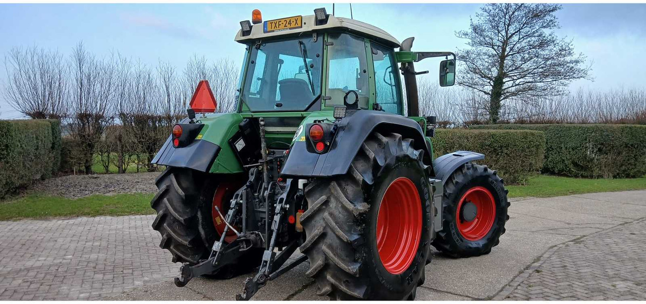 2006 FENDT 817 VARIO ALL-WHEEL DRIVE FARM TRACTOR - Farm tractor: picture 4 2006 FENDT 817 VARIO ALL-WHEEL DRIVE FARM TRACTOR - Farm tractor: picture 4