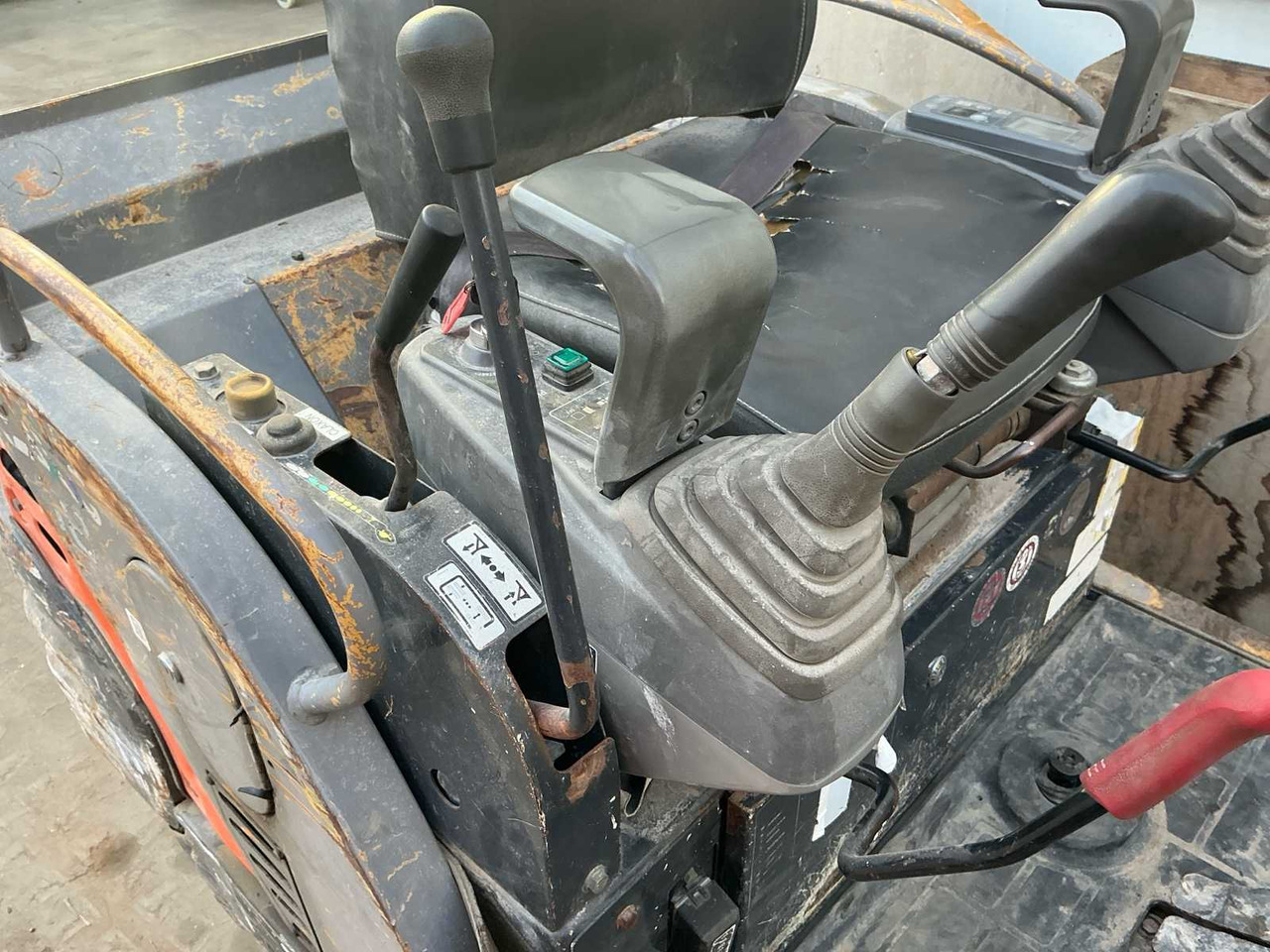 Excavator 2006 HITACHI ZX18 CRAWLER EXCAVATOR: picture 30