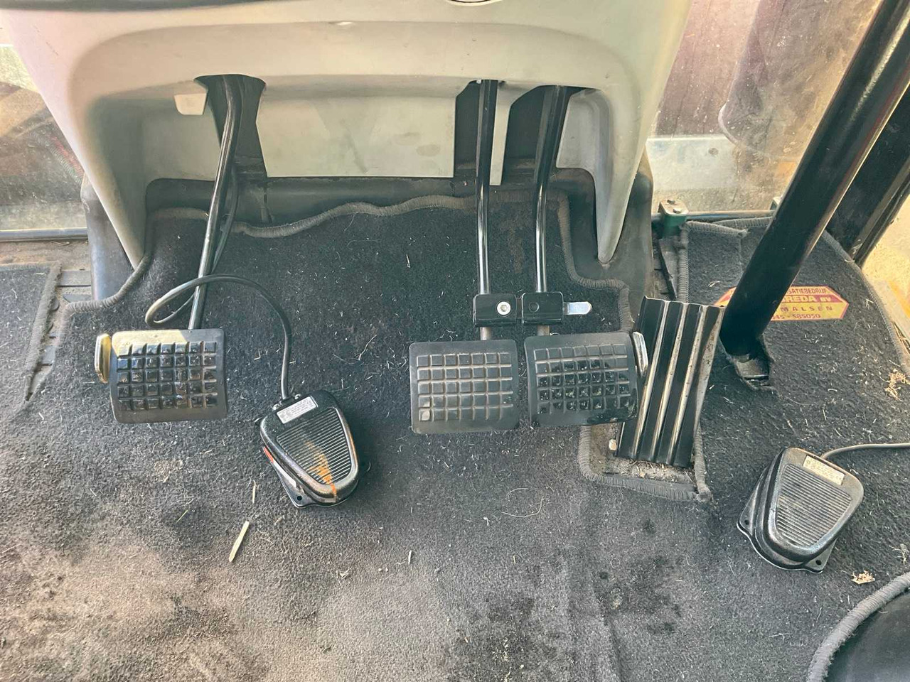 Farm tractor 2007 MASSEY FERGUSON 6480 FOUR WHEEL DRIVE FARM TRACTOR: picture 19