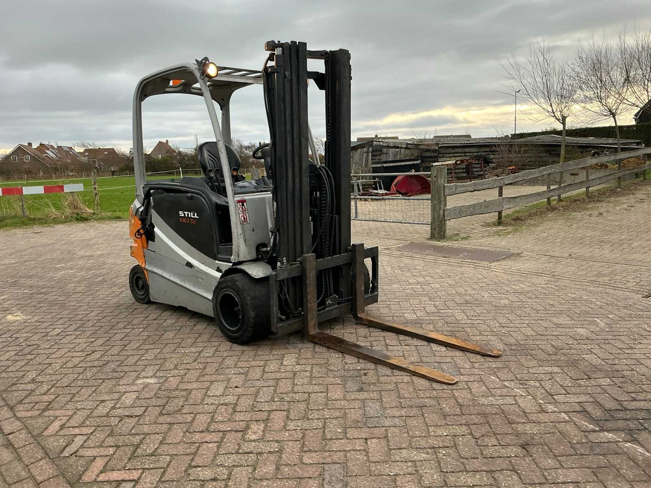 2008 STILL RX60-35 FORKLIFT - Forklift: picture 5 2008 STILL RX60-35 FORKLIFT - Forklift: picture 5