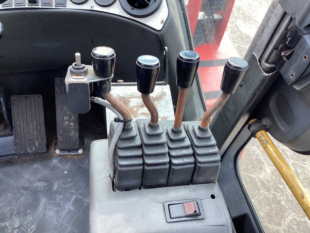 Forklift 2010 KALMAR DCE 150-12 FORKLIFT: picture 12 Forklift 2010 KALMAR DCE 150-12 FORKLIFT: picture 12