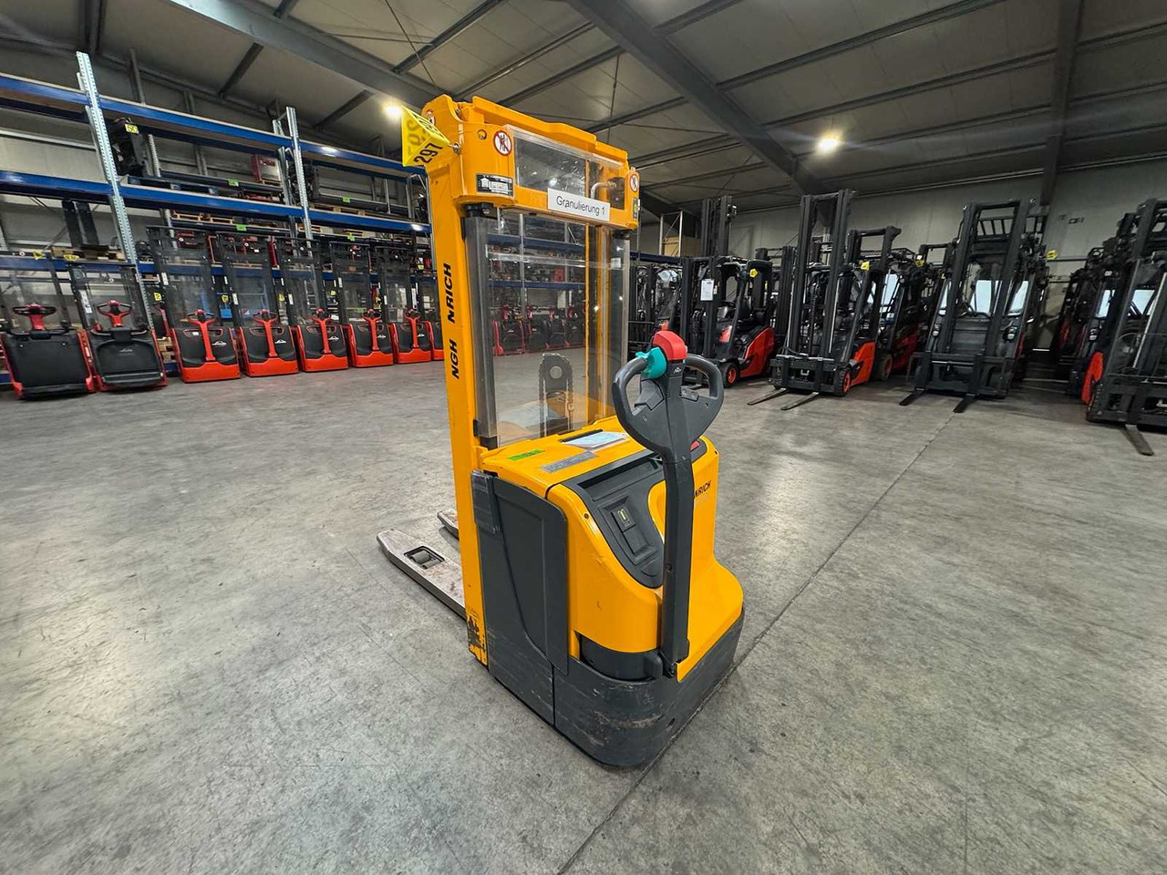 2011 SERVICE 09/2026 JUNGHEINRICH EJC220 2,000KG STACKER PALLET TRUCK ANT FREE LIFT - Forklift: picture 5 2011 SERVICE 09/2026 JUNGHEINRICH EJC220 2,000KG STACKER PALLET TRUCK ANT FREE LIFT - Forklift: picture 5