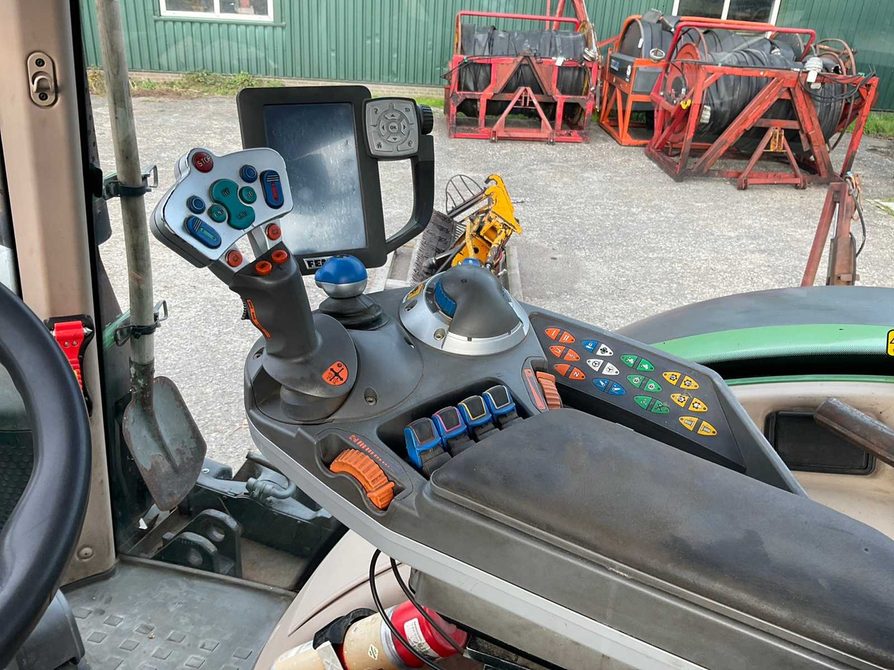 Farm tractor 2014 FENDT 718 SCR ALL-WHEEL DRIVE FARM TRACTOR: picture 18