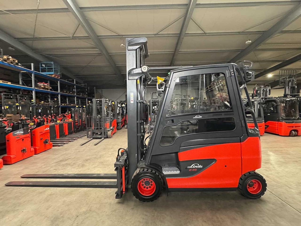 2015 SERVICE+UVV 11/2026 LINDE E35HL 3,500KG ELECTRIC FORKLIFT 10,865 HOURS E30 E40 - Forklift: picture 1 2015 SERVICE+UVV 11/2026 LINDE E35HL 3,500KG ELECTRIC FORKLIFT 10,865 HOURS E30 E40 - Forklift: picture 1