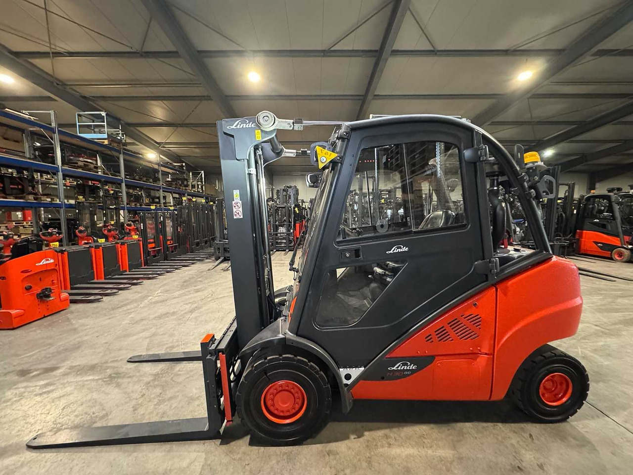 2017 SERVICE + UVV 11/2026 LINDE H30D EVO 3,000KG DUPLEX FREE LIFT 3RD + 4TH VALVE FORK ADJUSTER DIESEL FORKLIFT FORKLIFT 4,702 HOURS. - Forklift: picture 2 2017 SERVICE + UVV 11/2026 LINDE H30D EVO 3,000KG DUPLEX FREE LIFT 3RD + 4TH VALVE FORK ADJUSTER DIESEL FORKLIFT FORKLIFT 4,702 HOURS. - Forklift: picture 2