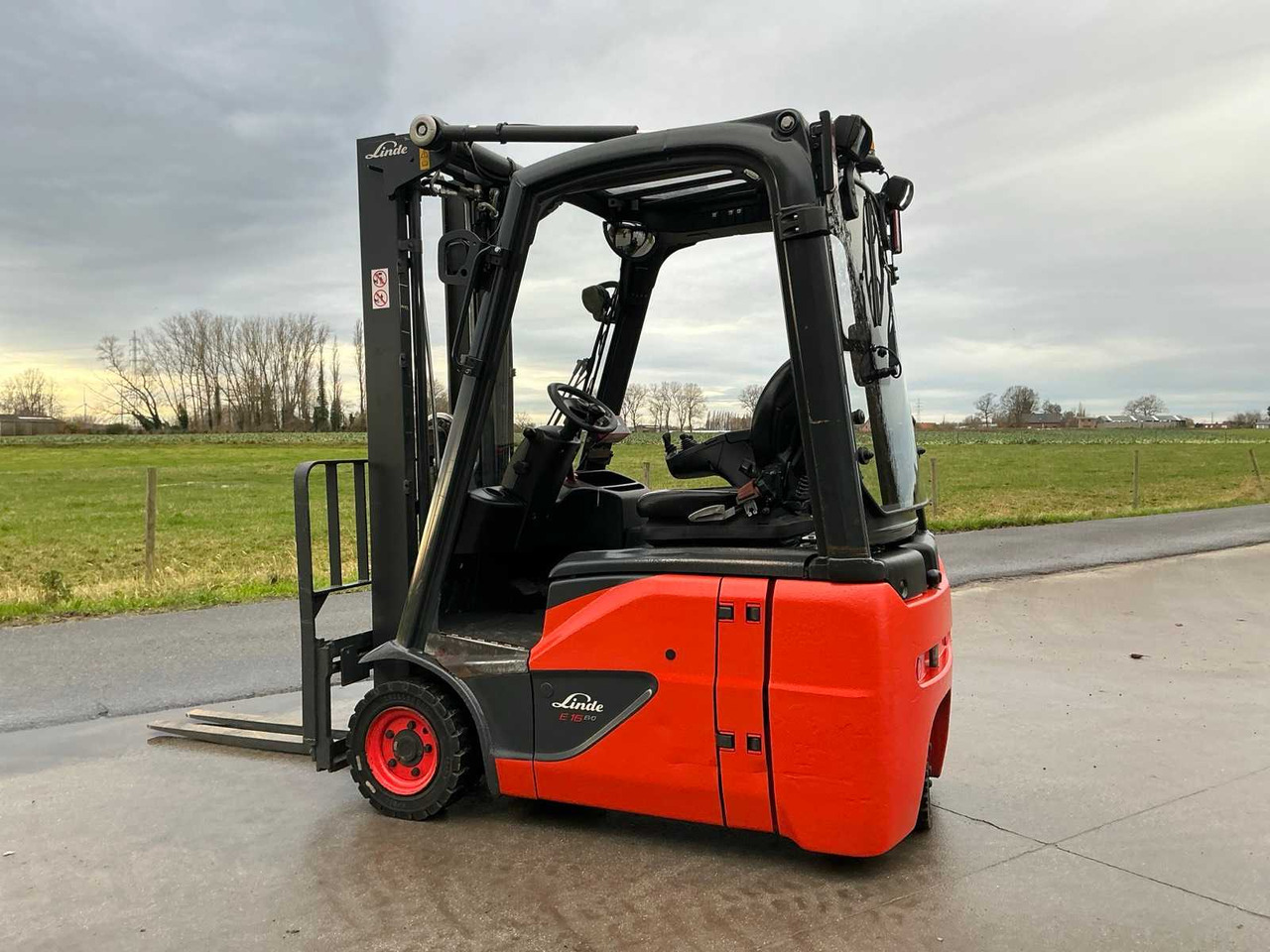 Forklift 2018 LINDE E16C-02 FORKLIFT: picture 17