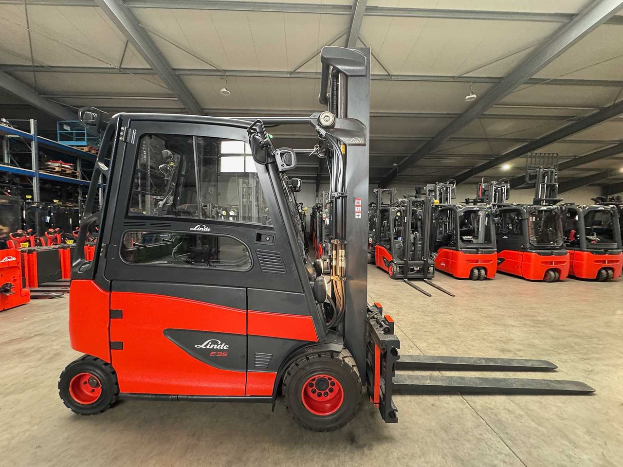 2018 SERVICE+UVV 11/2026 LINDE E35HL 3.500KG 3.+4. - Forklift: picture 4 2018 SERVICE+UVV 11/2026 LINDE E35HL 3.500KG 3.+4. - Forklift: picture 4